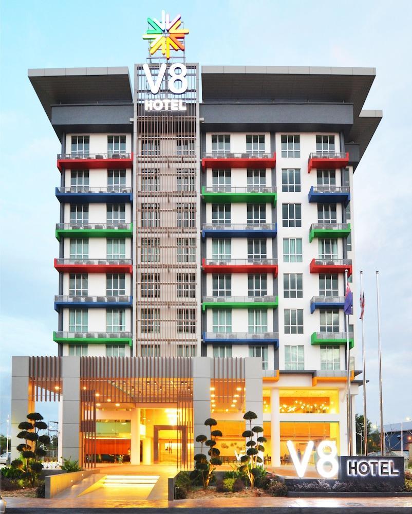 V8 Hotel Johor Bahru Bagian luar foto